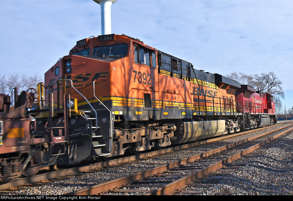 BNSF 7392